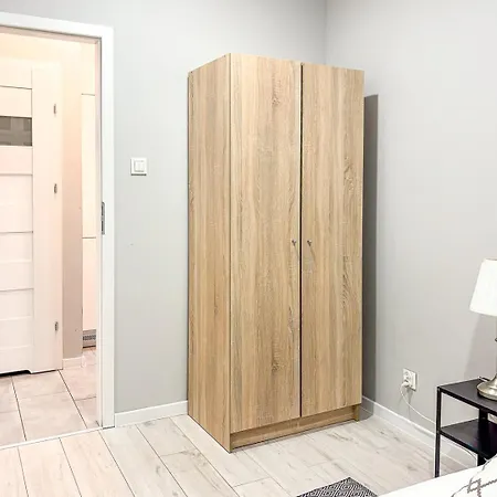 Mieszkanie Centrum Gorka 8 Quarto em Acomodações Particulares *